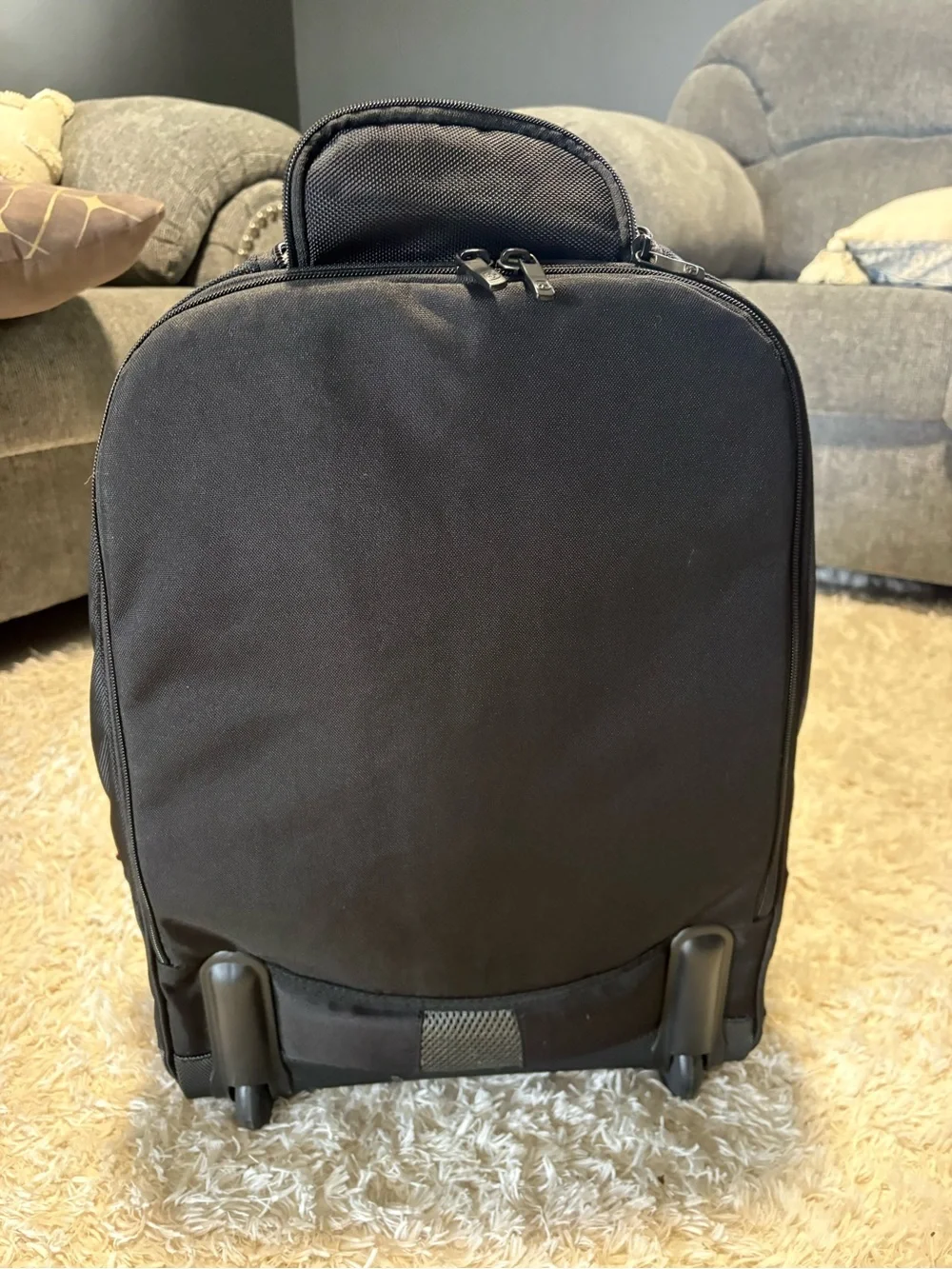 SwissGear Black and Gray Multi-Compartment Travel Backpack